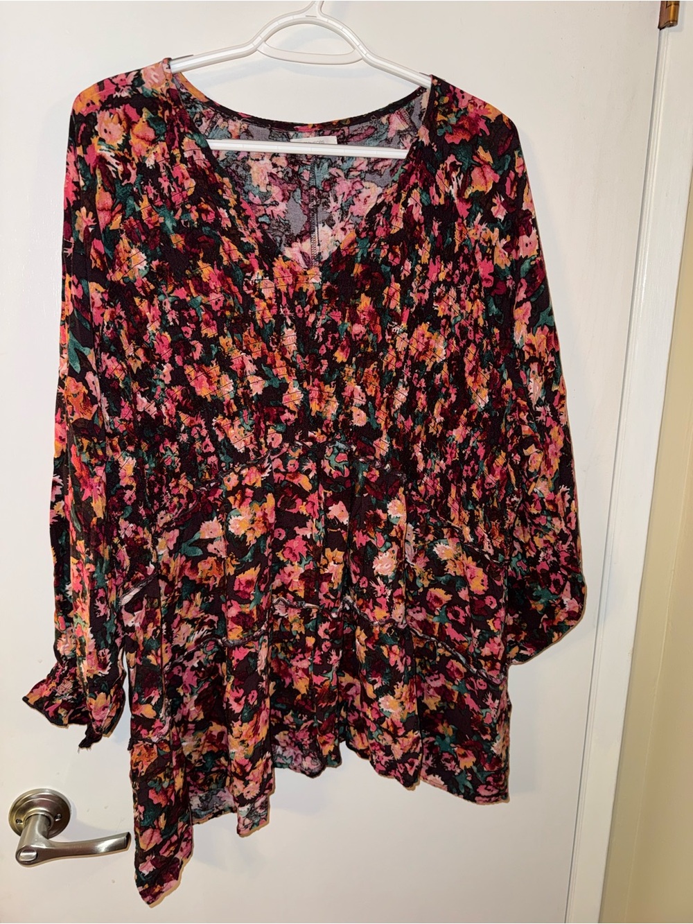 Maurices Black Floral V-Neck Long Sleeve Peplum Tunic